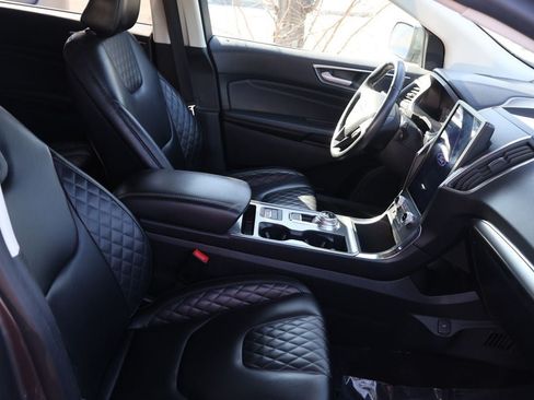 Used 2024 Ford Edge Titanium AWD/4WD image 14