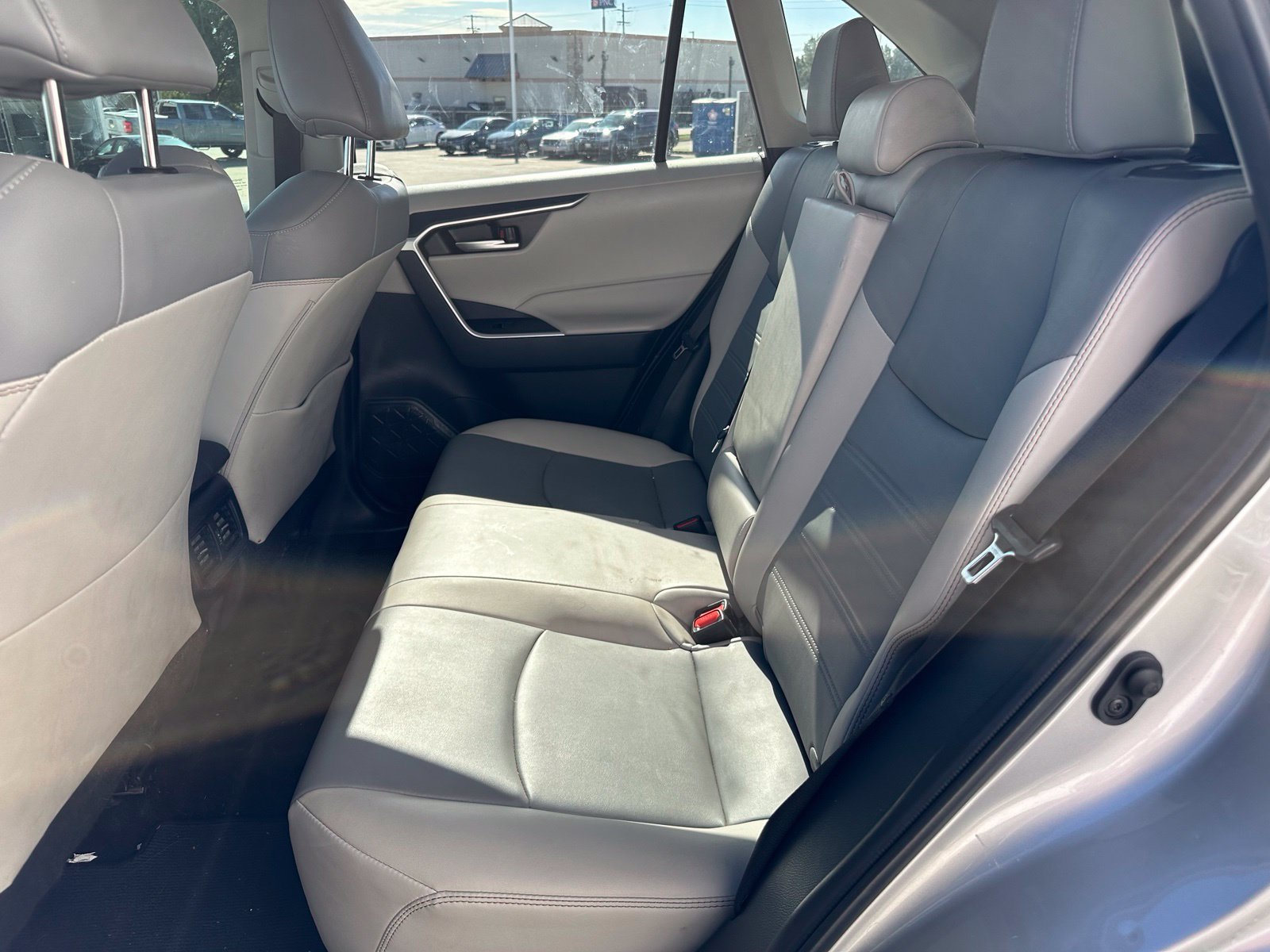 Used 2025 Toyota RAV4 XLE Premium FWD image 15