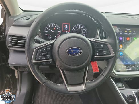 Used 2025 Subaru Outback Premium AWD/4WD image 12