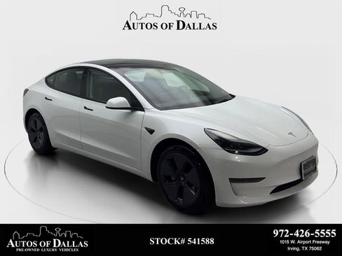 Used 2023 Tesla Model 3 Standard Range image 1