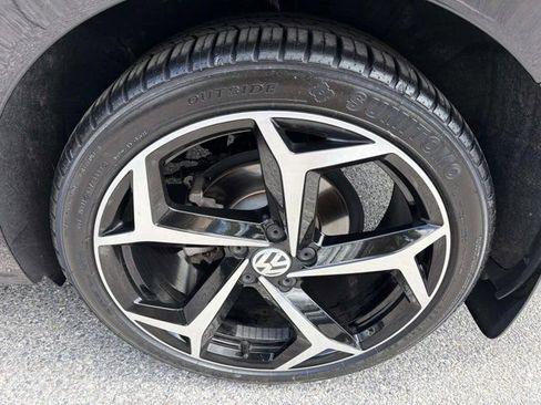 Used 2020 Volkswagen Passat 2.0T R-Line image 32