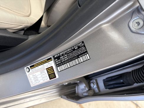 Used 2022 Mercedes-Benz C 300 4MATIC Sedan image 11