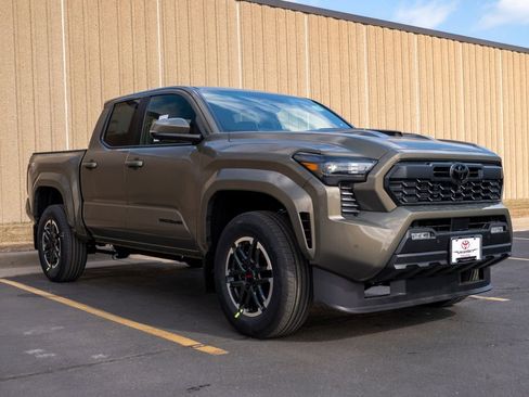 New 2026 Toyota Tacoma TRD Sport w/ TRD Sport Premium Package image 2