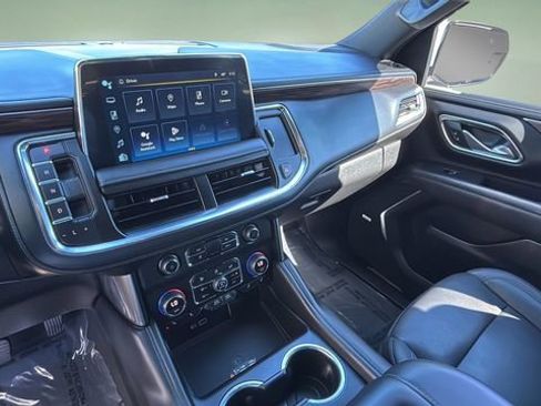 Used 2023 Chevrolet Tahoe Z71 w/ Luxury Package AWD/4WD image 26