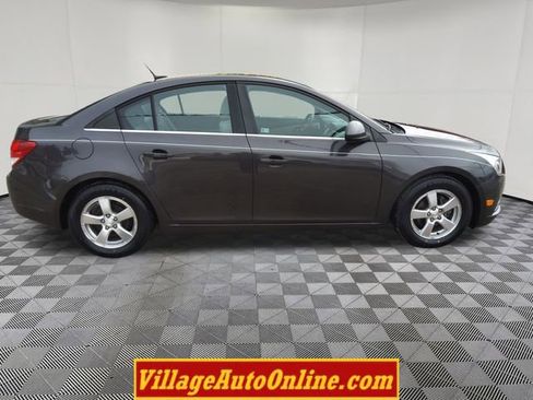 Used 2014 Chevrolet Cruze LT image 13