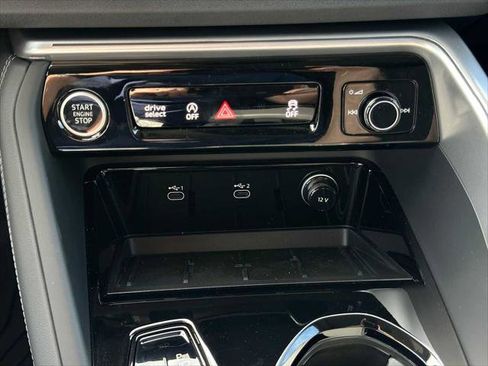 New 2025 Audi Q5 Premium image 27