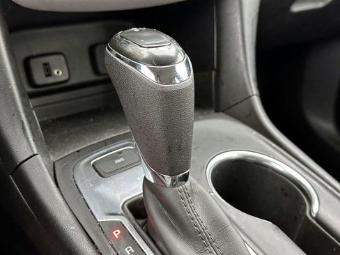 Used 2018 Chevrolet Equinox LS image 28