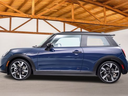 Used 2025 MINI Cooper S FWD image 4