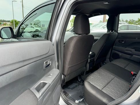 Used 2025 Mitsubishi Outlander Sport AWD image 22
