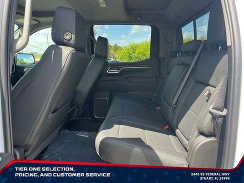 New 2026 GMC Sierra 1500 SLT w/ SLT Premium Plus Package AWD/4WD image 11