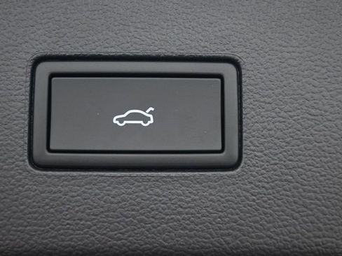 New 2026 Volkswagen Atlas SEL image 16