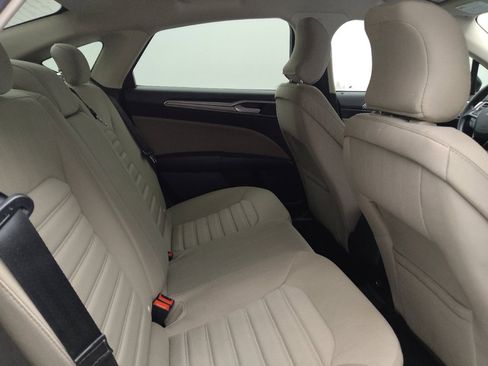 Used 2019 Ford Fusion S FWD image 19