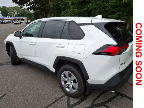 Used 2023 Toyota RAV4 LE AWD/4WD image 8