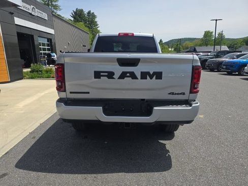Certified 2026 RAM 2500 Big Horn AWD/4WD image 5