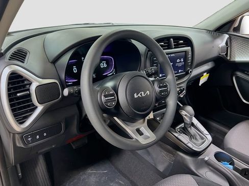 New 2025 Kia Soul LX image 9