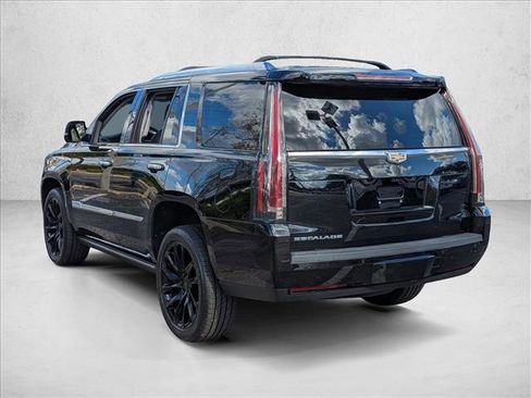 Used 2019 Cadillac Escalade Premium Luxury image 8