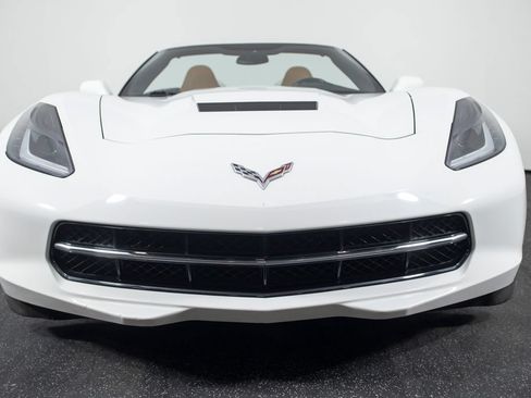 Used 2015 Chevrolet Corvette Stingray Convertible w/ 2LT Preferred Equipment Group RWD image 18