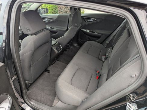 Used 2023 Chevrolet Malibu LT FWD image 23