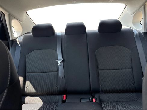 Used 2019 Kia Forte LXS FWD image 15