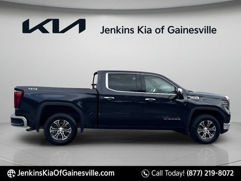 Used 2025 GMC Sierra 1500 SLT AWD/4WD image 2
