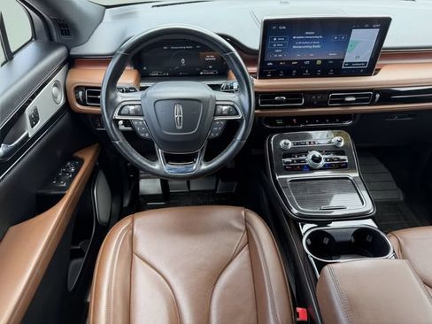 Used 2023 Lincoln Nautilus Reserve w/ Equipment Group 202A AWD/4WD image 19