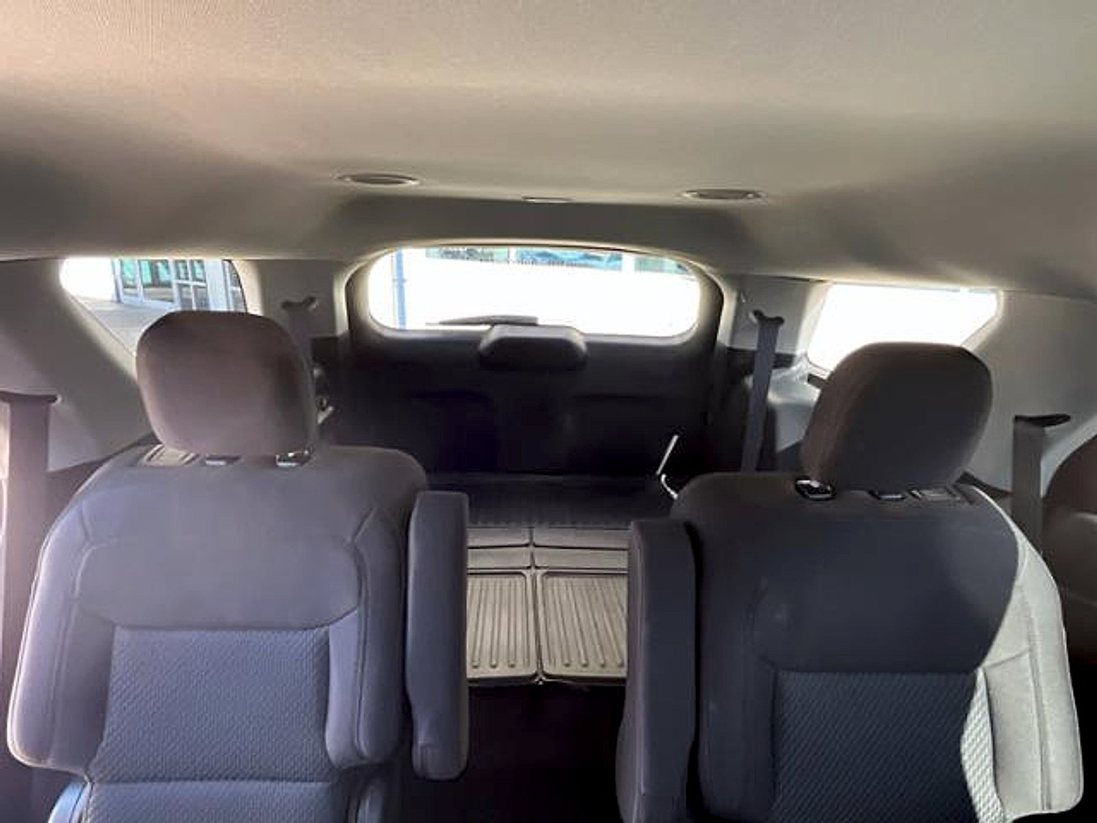 Used 2022 Ford Explorer XLT AWD/4WD image 23