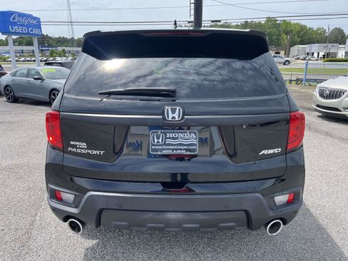 Certified 2023 Honda Passport EX-L image 4