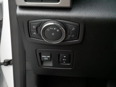 Used 2018 Ford F150 Lariat w/ Equipment Group 502A Luxury AWD/4WD image 27