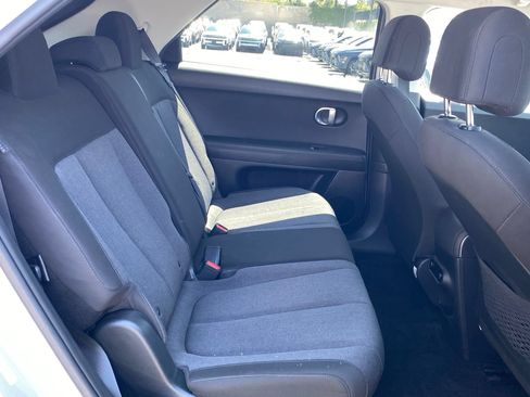 Certified 2024 Hyundai Ioniq 5 SE RWD image 24