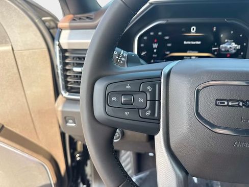New 2026 GMC Sierra 1500 Denali w/ Denali Reserve Package AWD/4WD image 33