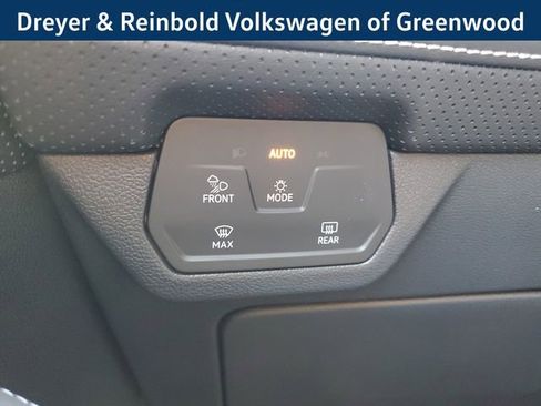 New 2026 Volkswagen Atlas SE image 28