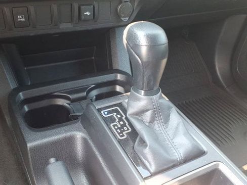 Used 2023 Toyota Tacoma SR AWD/4WD image 18
