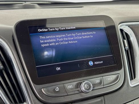 Used 2019 Chevrolet Malibu LT FWD image 15