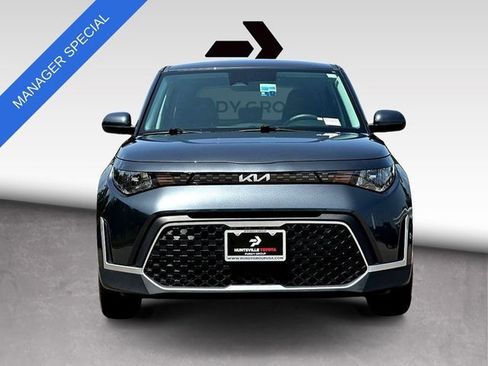 Used 2024 Kia Soul LX w/ Option Group 015 FWD image 3