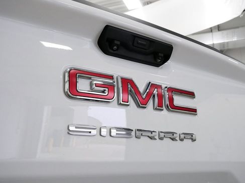 Used 2023 GMC Sierra 1500 Elevation AWD/4WD image 9