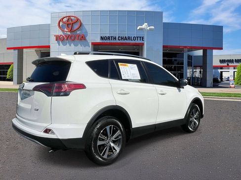 Used 2017 Toyota RAV4 XLE FWD image 7