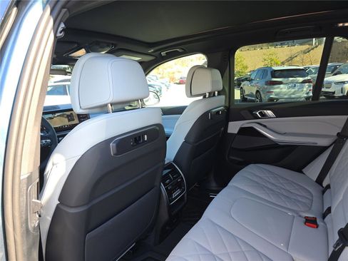 New 2026 BMW X5 xDrive40i w/ Climate Comfort Package image 17