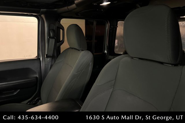 Used 2018 Jeep Wrangler Unlimited Sport S AWD/4WD image 16