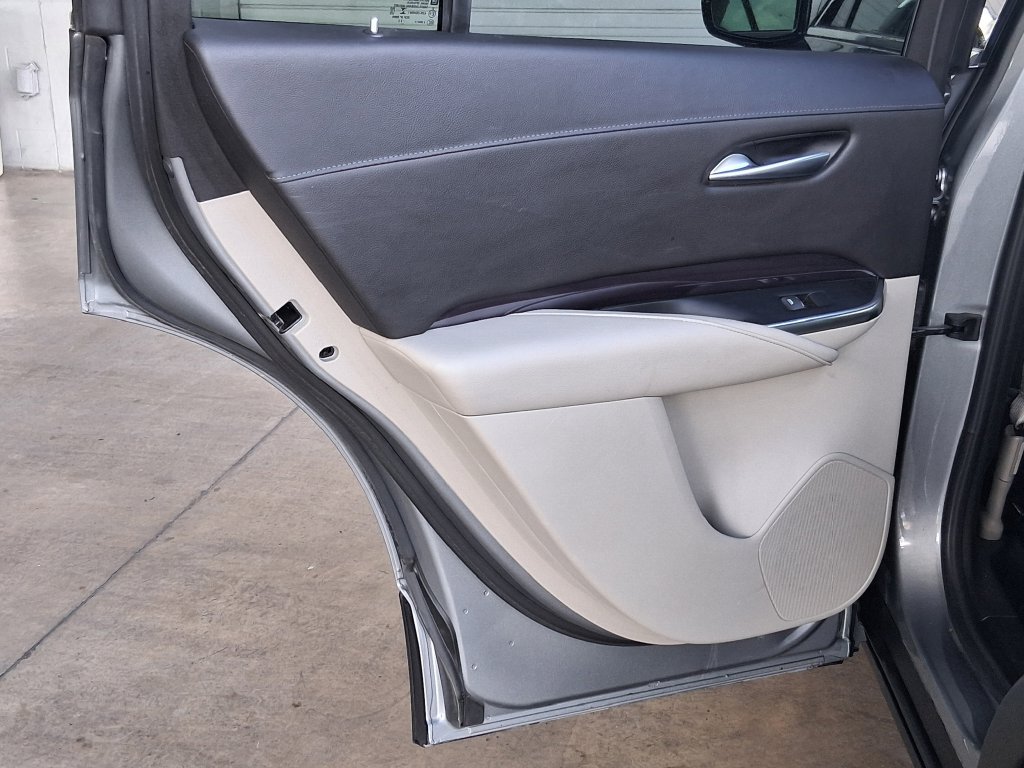 Used 2023 Cadillac XT4 Luxury FWD image 19