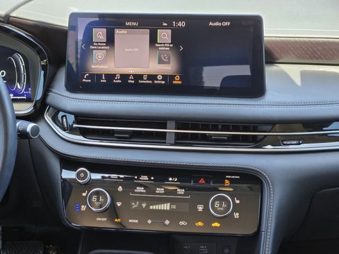 Used 2024 INFINITI QX60 Sensory w/ Cargo Package AWD/4WD image 12