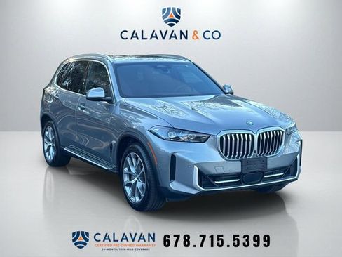 Used 2025 BMW X5 xDrive50e image 1