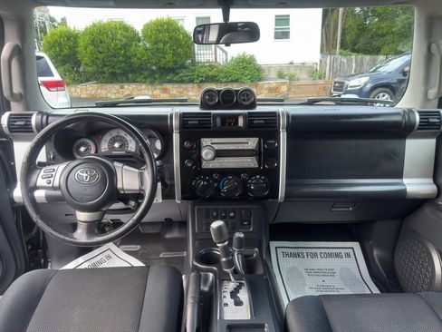 Used 2008 Toyota FJ Cruiser 4WD w/ Upgrade Pkg 2 image 28
