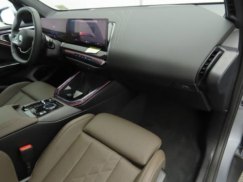 Used 2026 BMW X3 xDrive30 w/ Premium Package image 18