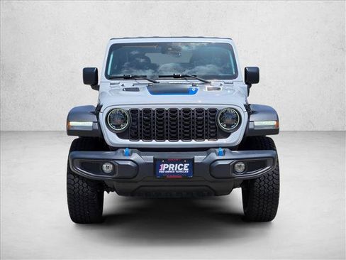 Used 2024 Jeep Wrangler Unlimited Rubicon 4xe AWD/4WD image 2