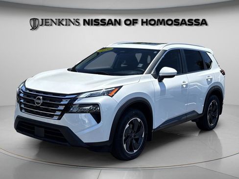 Certified 2024 Nissan Rogue SV w/ SV Premium Package FWD image 13