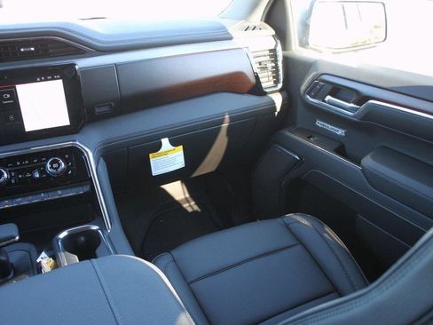 New 2026 GMC Sierra 1500 Denali w/ Denali Reserve Package image 8