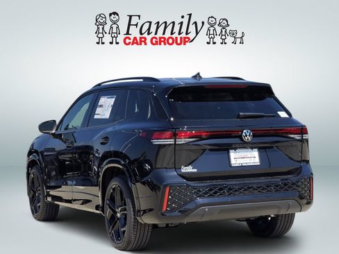 New 2026 Volkswagen Tiguan SE R-Line FWD image 3