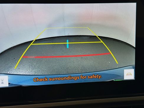 Used 2025 Toyota Camry SE FWD image 19