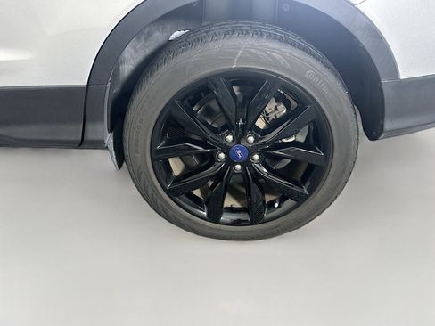 Used 2018 Ford Escape SEL w/ SEL Sport Appearance Package image 11