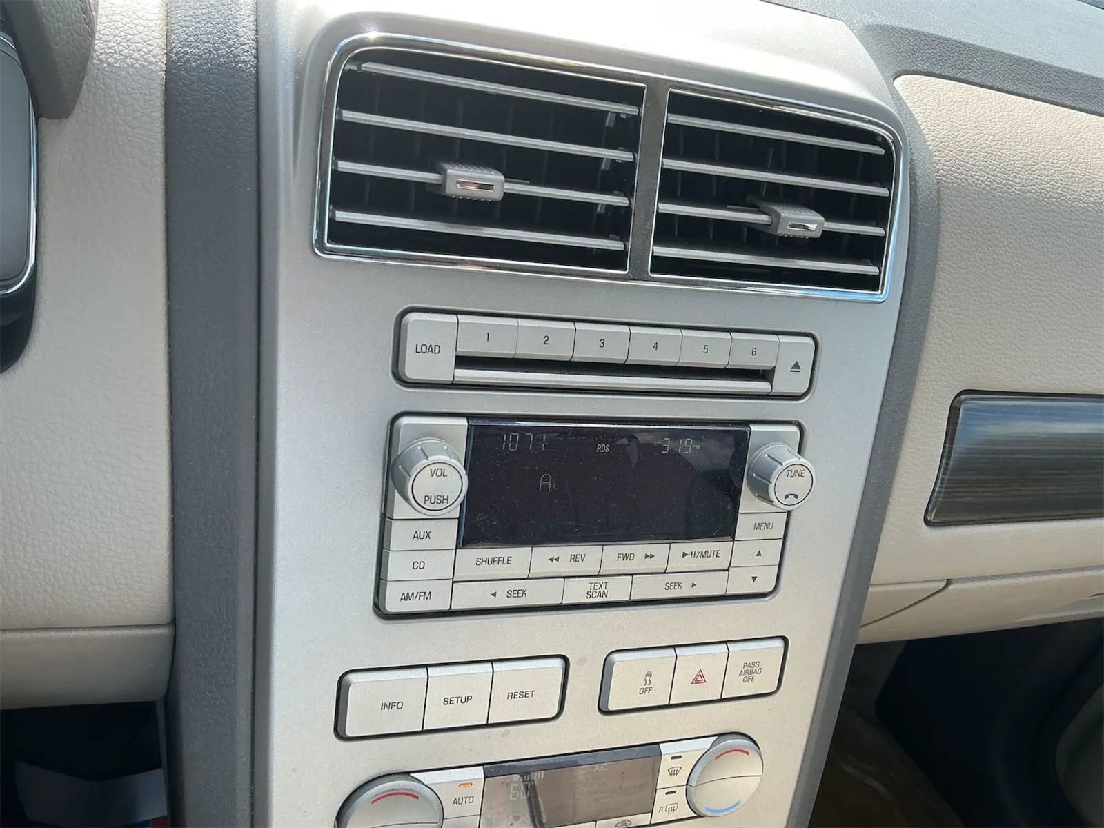 Used 2007 Lincoln MKX 2WD image 9